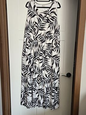 Soma Black and White Tropical Leaf Maxi Dress